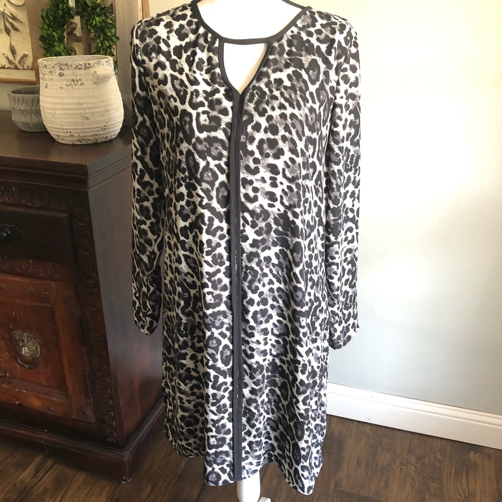 ⚡️2 for $25⚡️ Black/grey long sleeve leopard dress